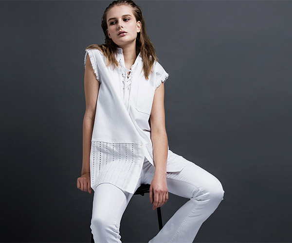 EASY WHITE ON WHITE