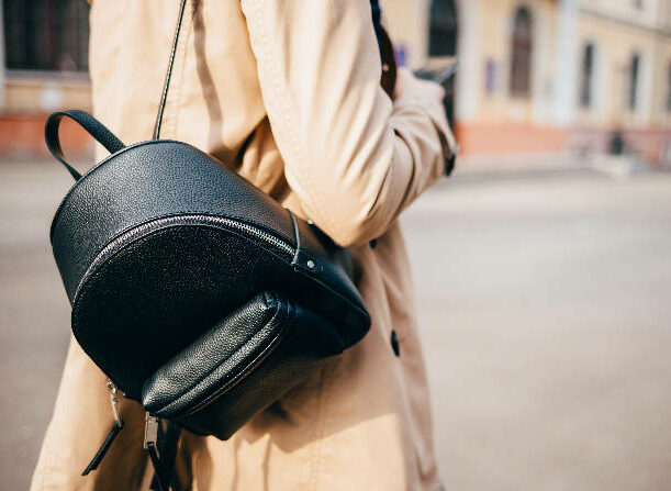 How to choose the backpack that suits you? How should size, function, style, and brand be considered?